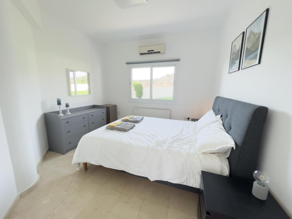 Grand Villa Lynn Seaview Ayia Napa Ngoại thất bức ảnh