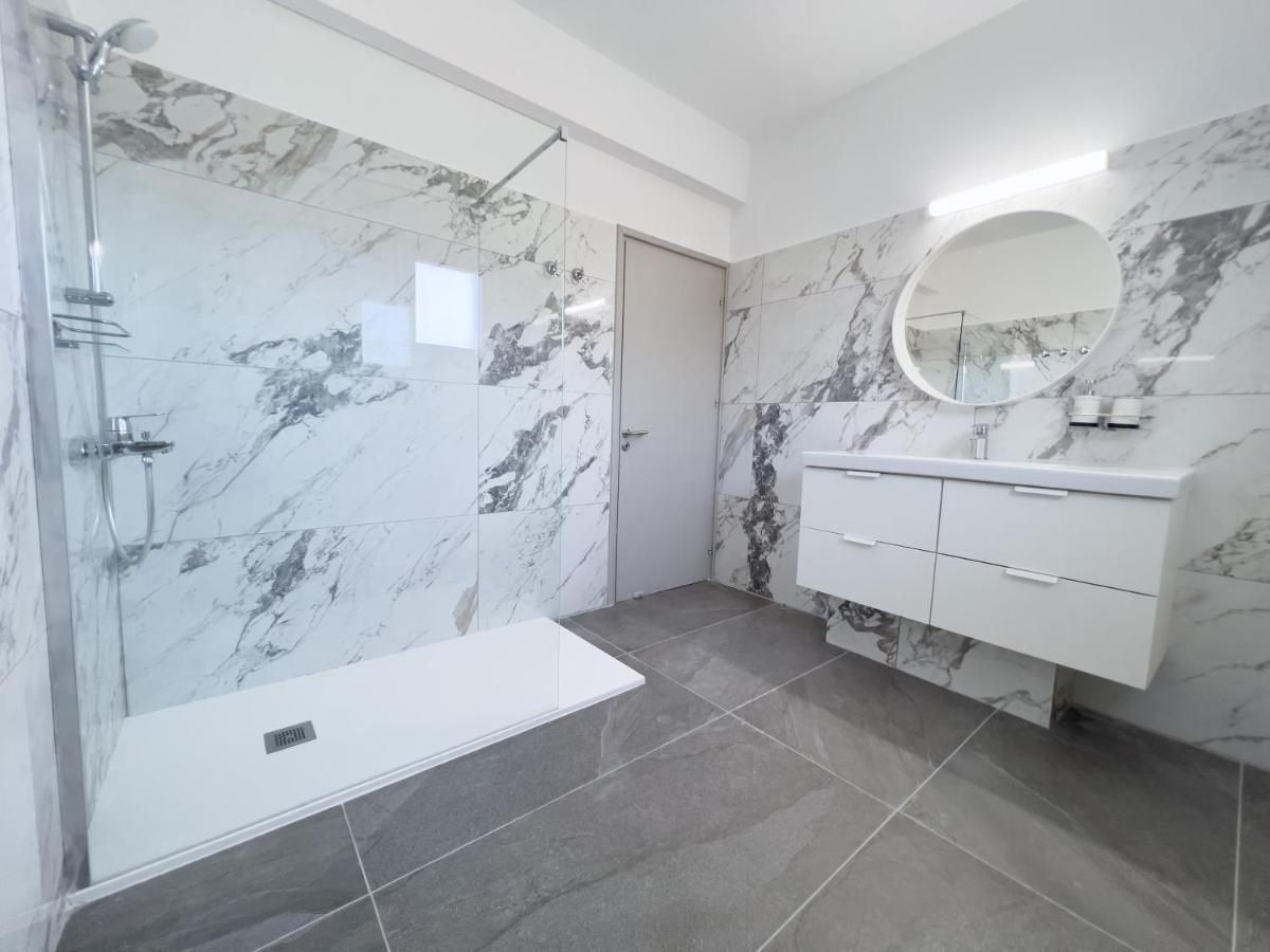 Grand Villa Lynn Seaview Ayia Napa Ngoại thất bức ảnh