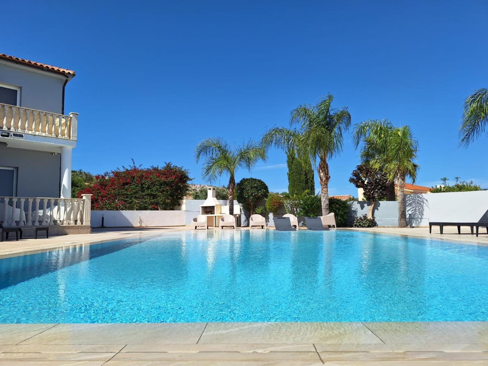 Grand Villa Lynn Seaview Ayia Napa Ngoại thất bức ảnh
